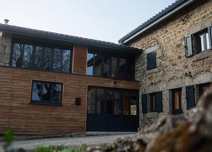 Cosy A La Campagne - Ideal Pour Un Week-end Entre Amis Ou Famille Tiranges